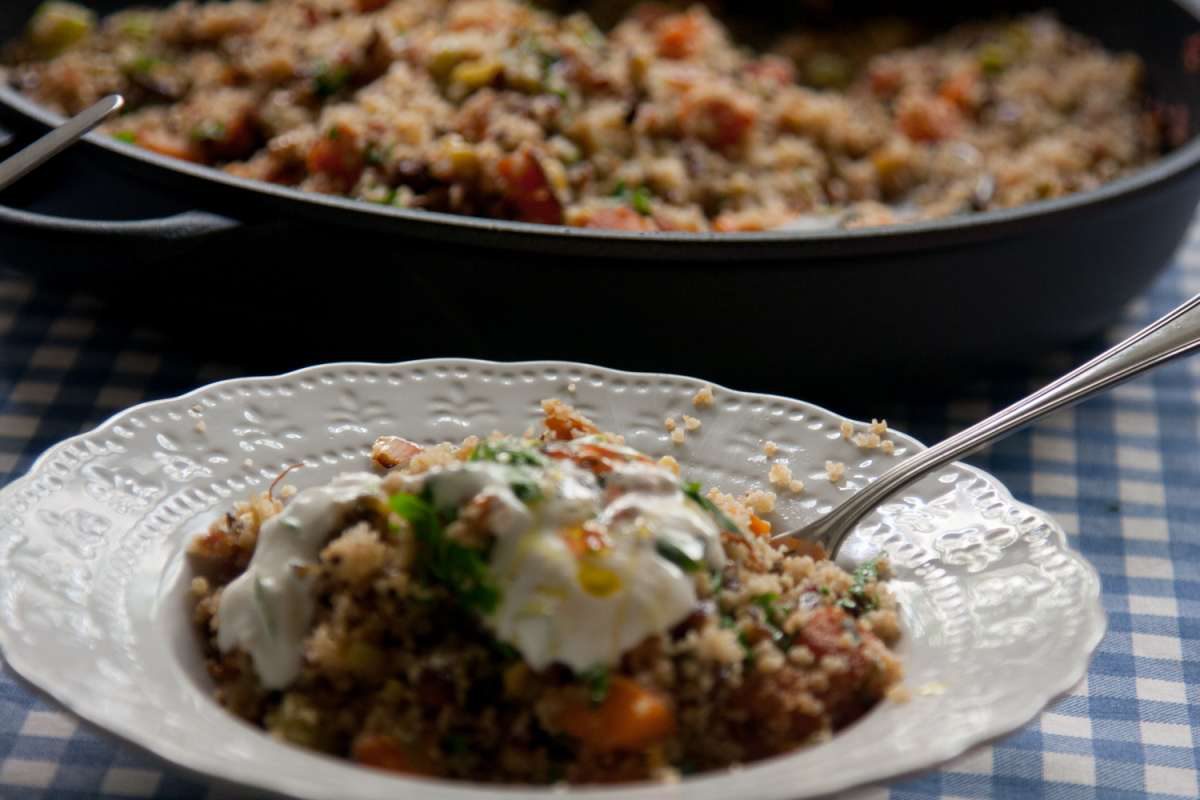 הבלוג של לייזה פאנלים | יומן מטבח קטן של עקרת בית גדולה | נבטוג'דרה-מג'דרה מטרפת מקוסקוס מלא ונבטוטים 7